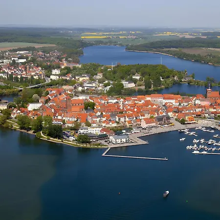 Ferienhaus In An Der Müritz *